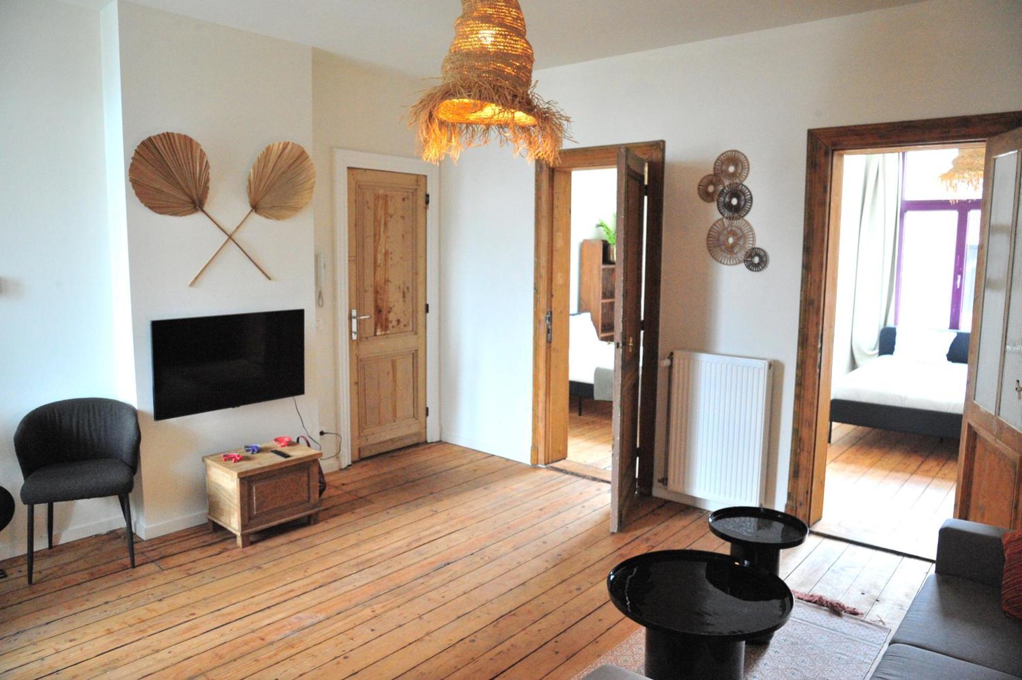 Boho Apartments - 2 Bedrooms アントウェルペン エクステリア 写真