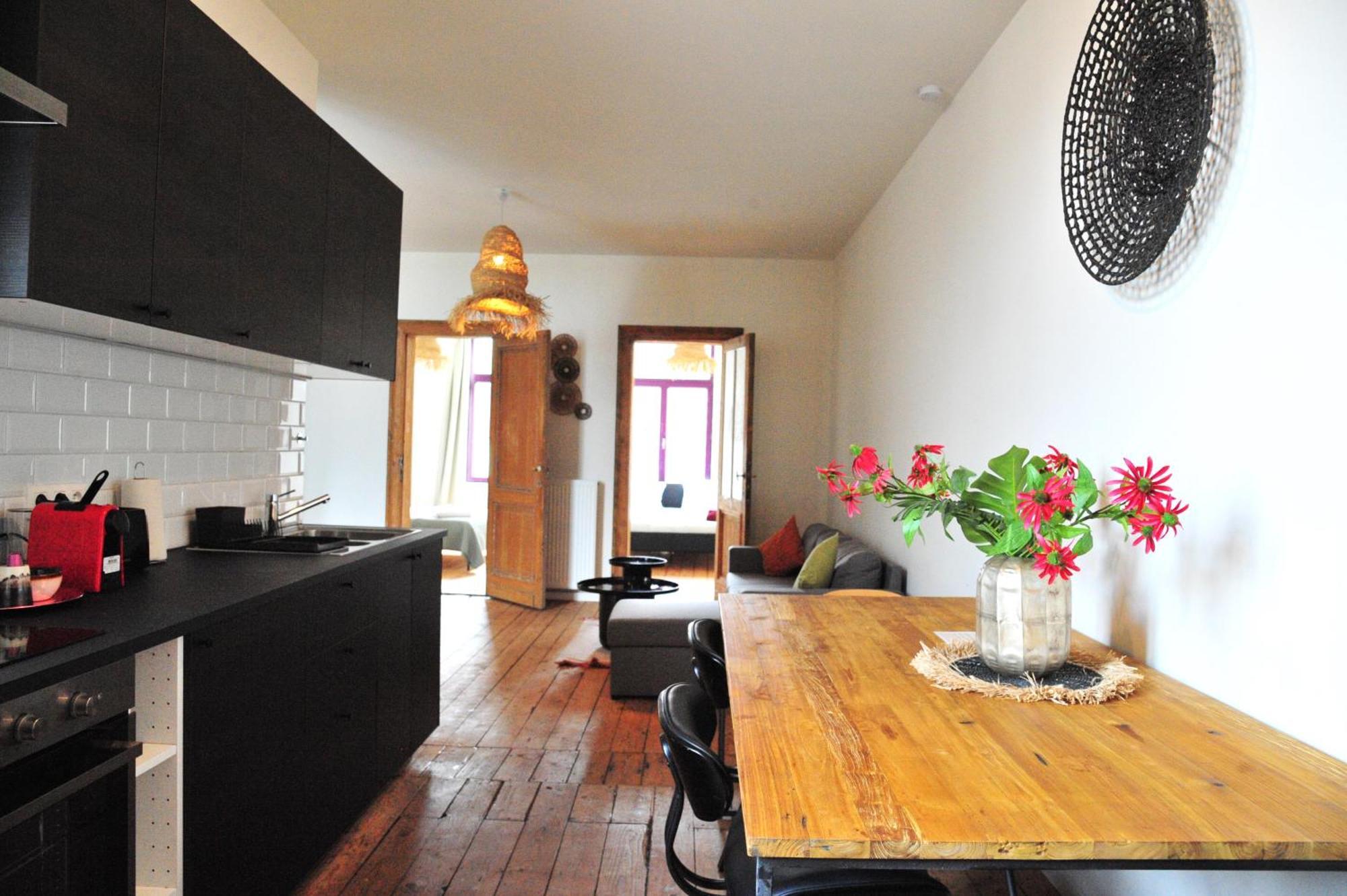 Boho Apartments - 2 Bedrooms アントウェルペン エクステリア 写真